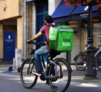 Quel est le revenu d'un livreur Uber Eats