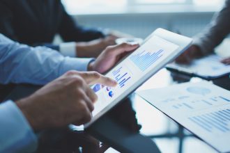 Comment rester compétitif sur le marché : conseils pour les entrepreneurs